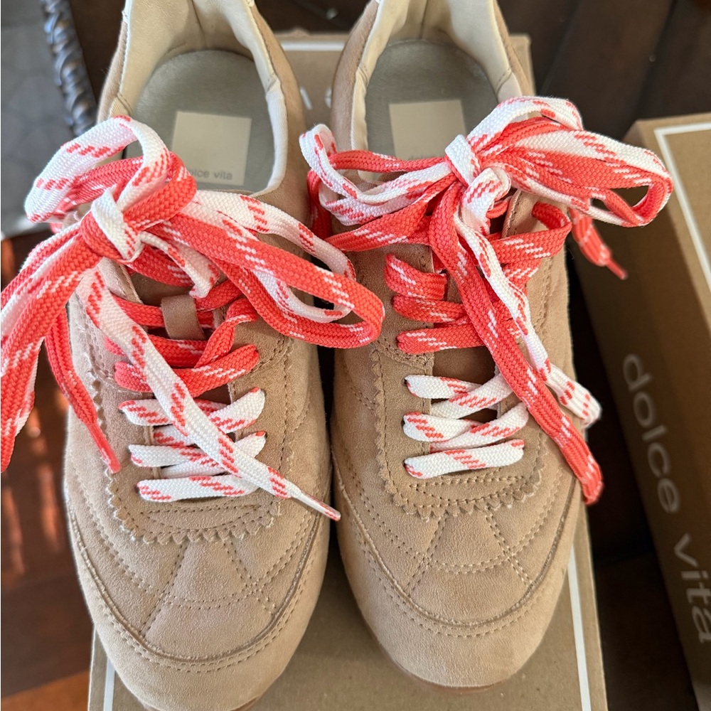 NIB Dolce Vita Camel Suede  Sneakers with Coral Laces